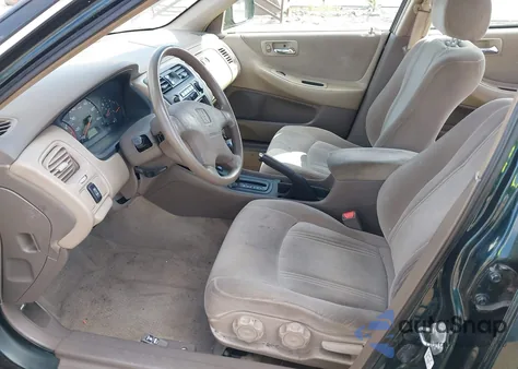 2000 Honda Accord 2.3 Lx from USA, damaged, VIN 3HGCG6656YG705697